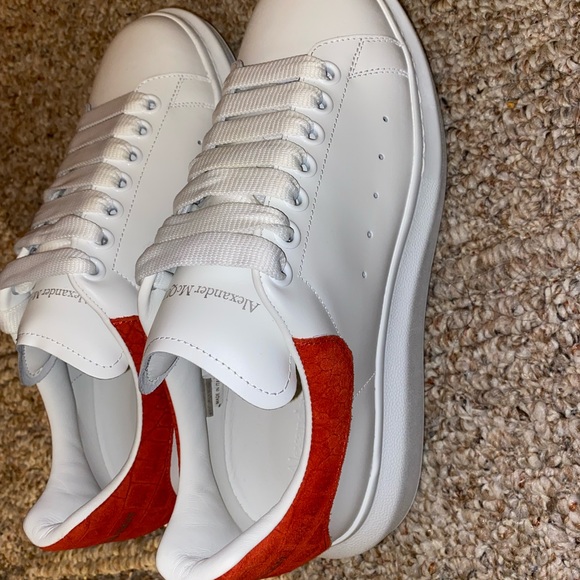 Alexander Mcqueen - Picture 4 of 6